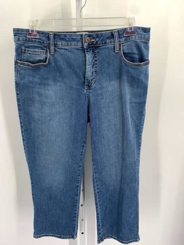 St. Johns Bay Size 14 Misses Cropped Jeans