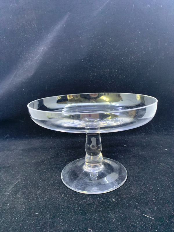SHALLOW FOOTED SERVING BOWL.