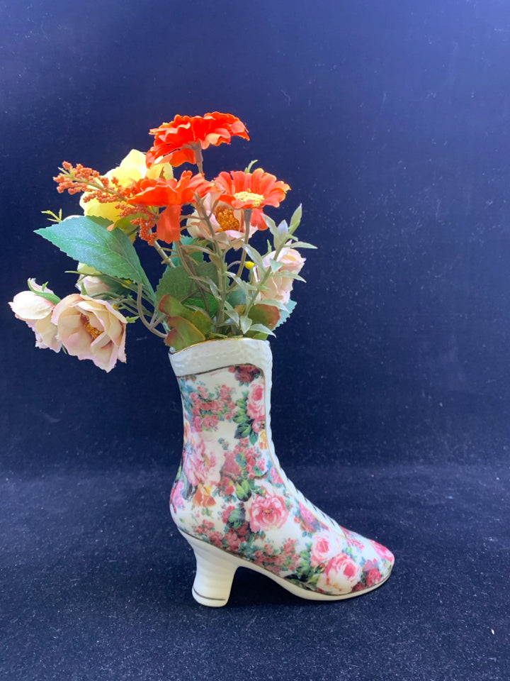 FLORAL BOOT VASE WITH FLOWERS.