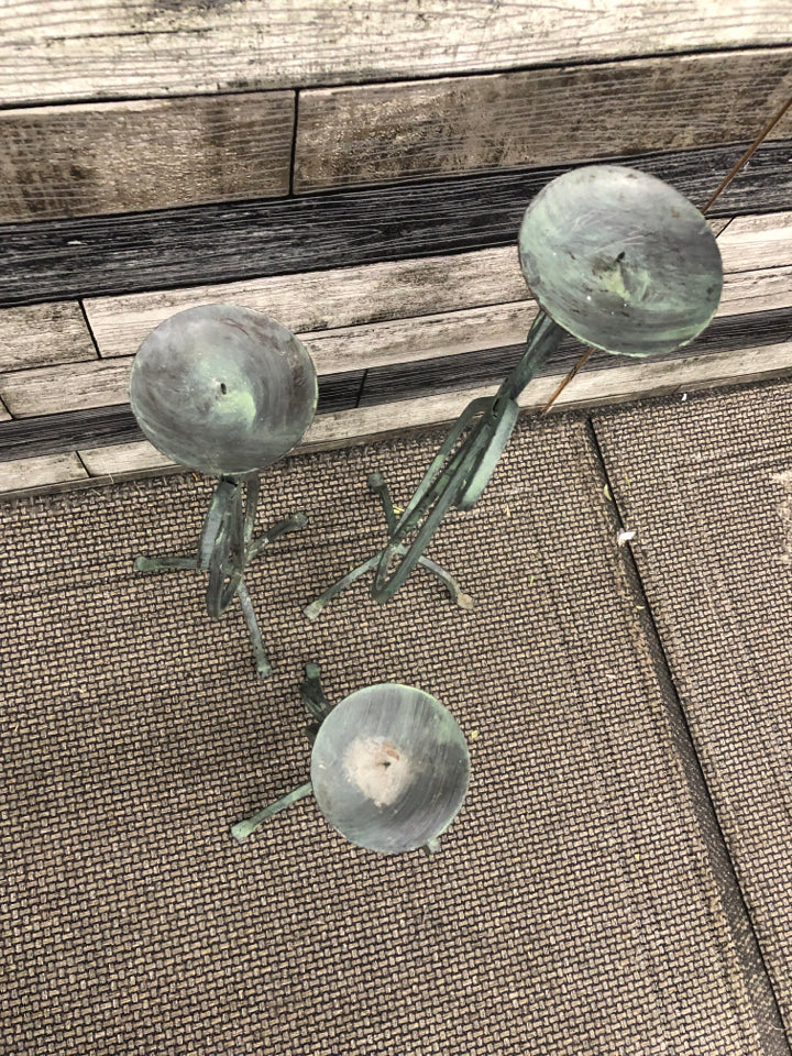 3 GREEN METAL SCROLL CANDLE HOLDERS.