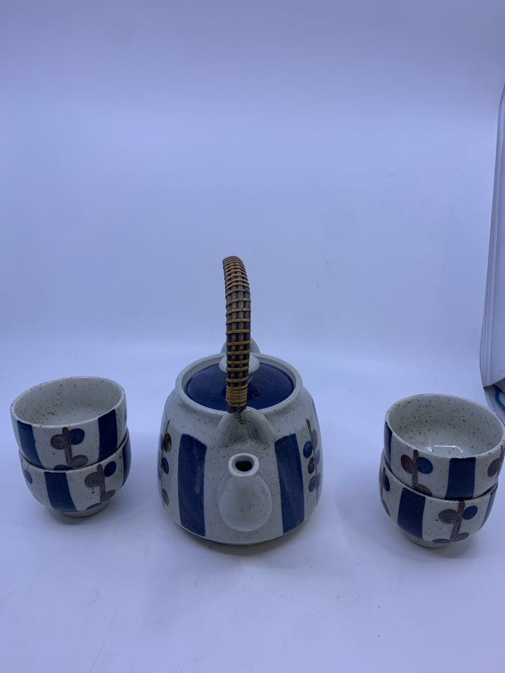 5 PC BLUE AND GRAY POTTERY TEA POT AND CUPS.
