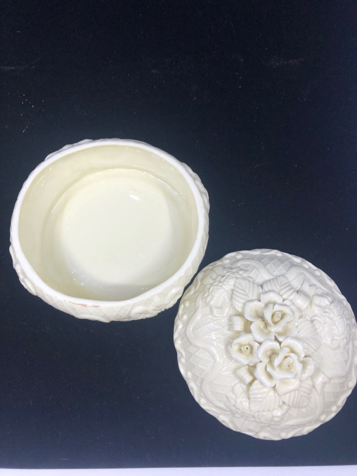 CREAM EMBOSSED ROSES TRINKET BOWL WITH COVER.