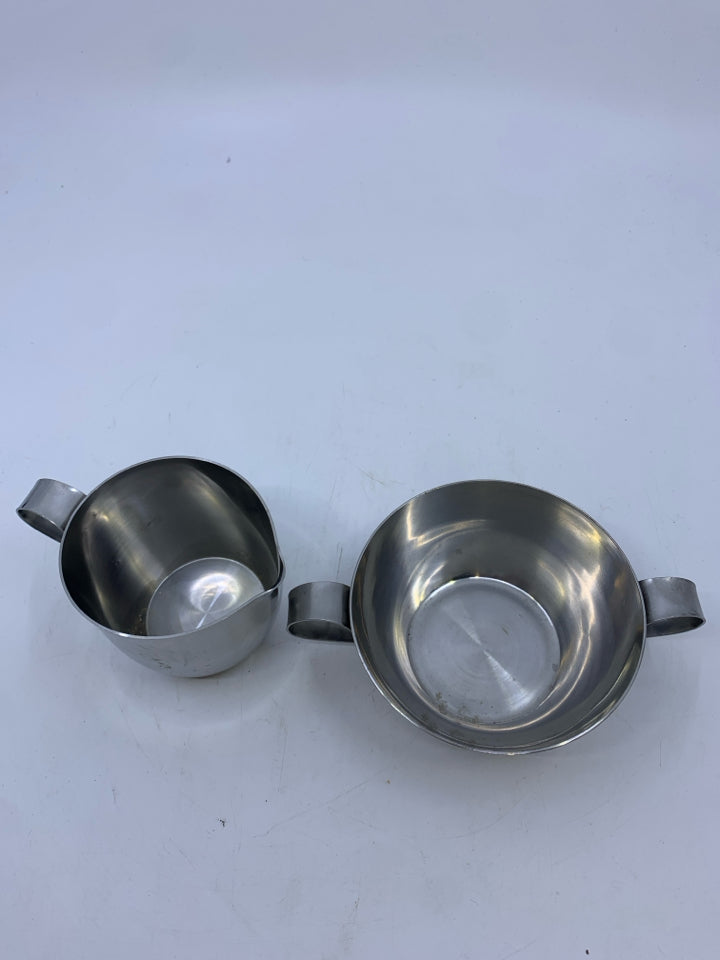 SMALL STAINLESS STEEL SUGAR AND CREAMER SET.