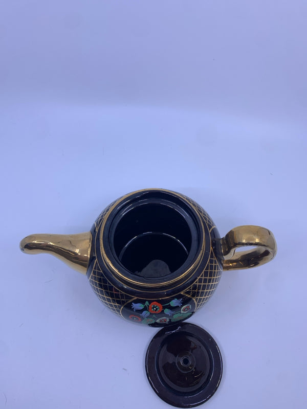 BROWN/GOLD TEA POT WITH FLOWERS.