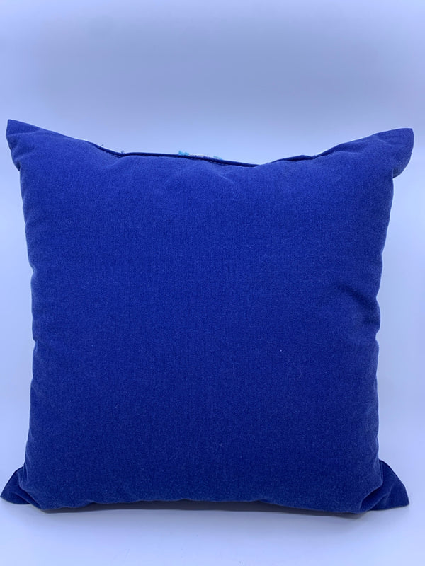 BLUE PILLOW EMBROIDERED FLORAL.