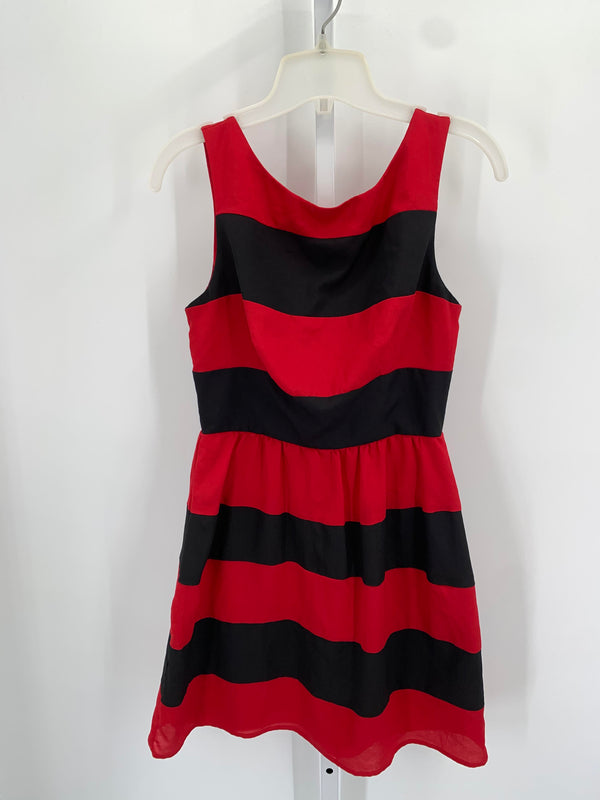 B. Darlin Size 5/6 Juniors Sleeveless Dress