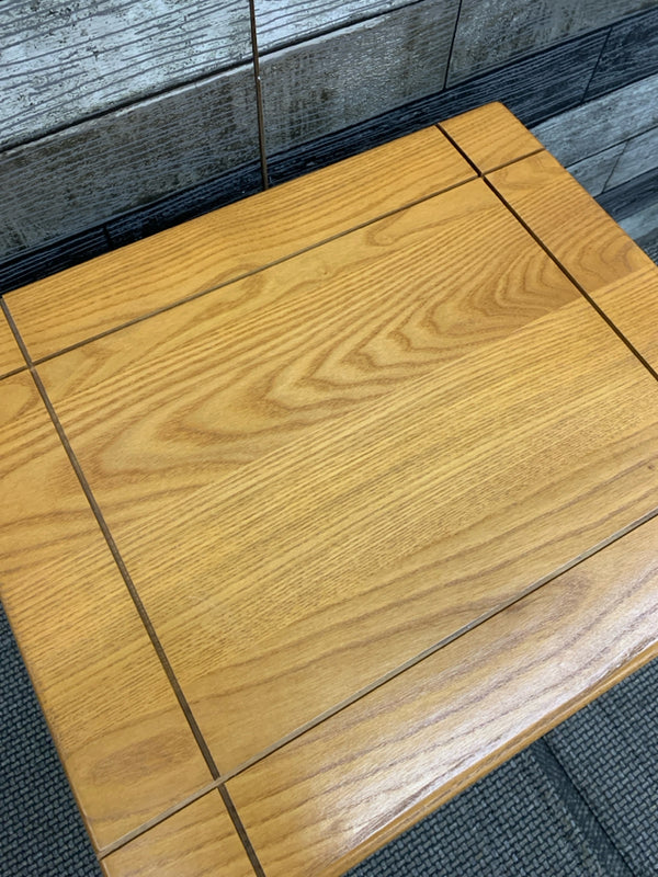 SOLID WOOD TABLE.
