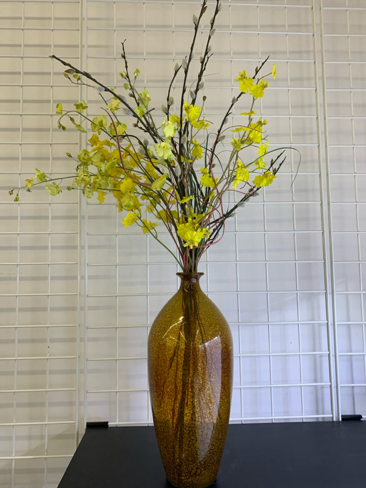 AMBER GLASS VASE W/ FAUX YELLOW FLOWERS + PUSSY WILLOWS.