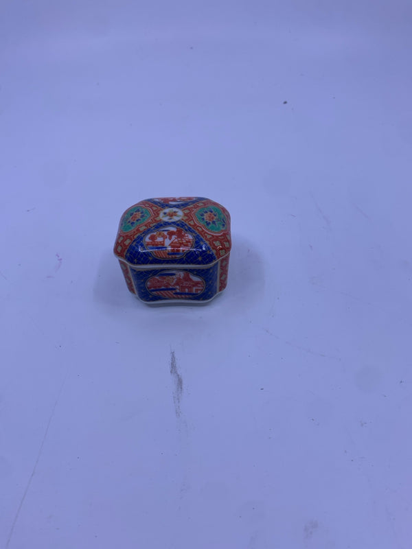 SMALL ASIAN STYLE TRINKET BOX W/ RED/BLUE DESIGNS.