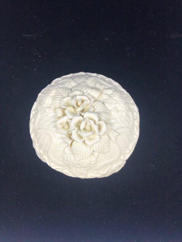 CREAM EMBOSSED ROSES TRINKET BOWL WITH COVER.