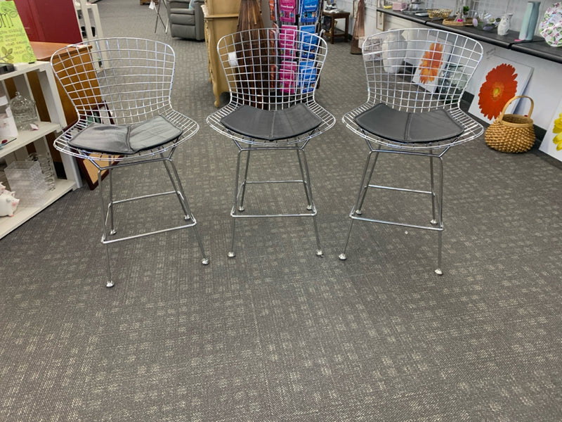 3 SILVER MESH FAUX LEATHER BAR STOOLS.