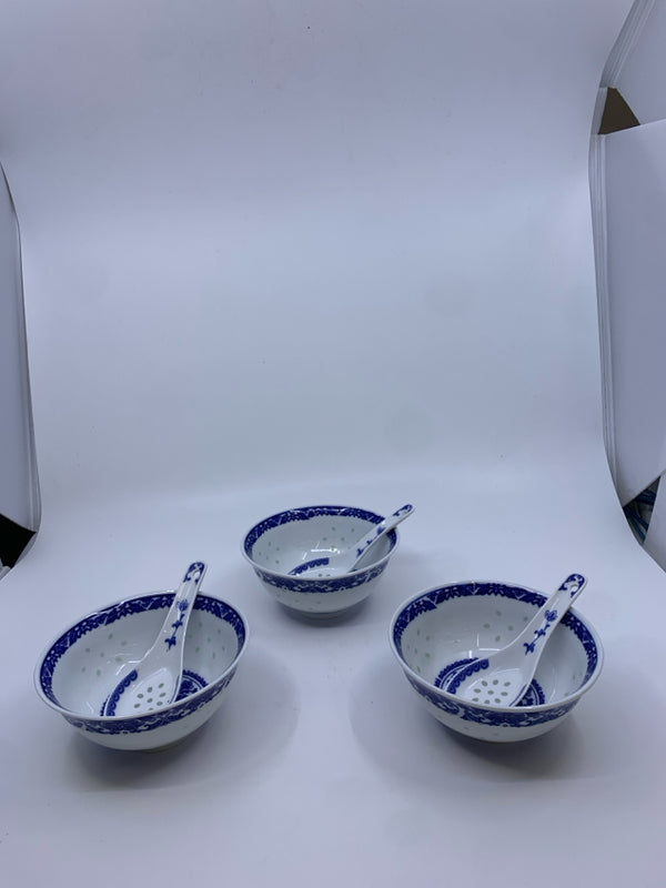 3 BLUE WHITE BOWLS WITH SPOONS.