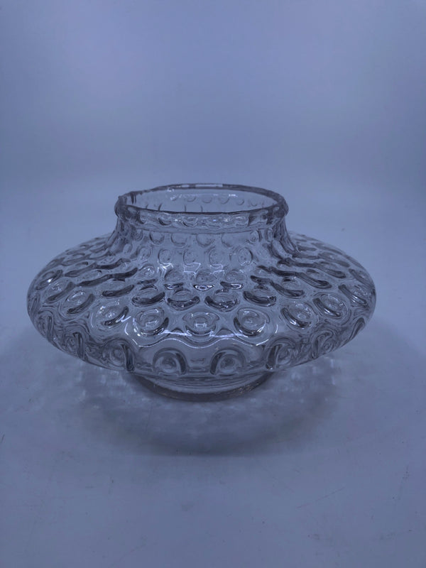 SHORT AND WIDE CIRCLE PATTERN GLASS BOWL.