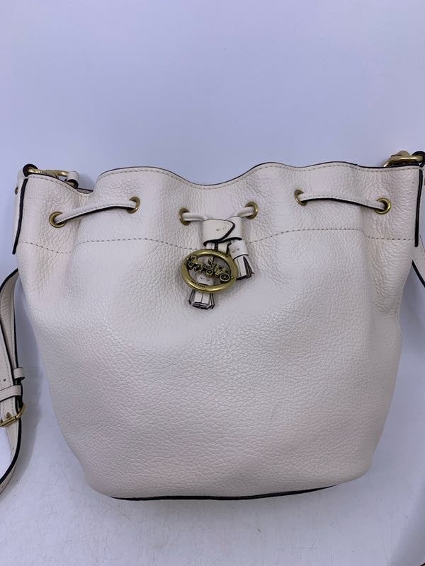 Coach Chalk Pebble Leather Elle Drawstring Shoulder Bag- New With Tags *Minor Fr