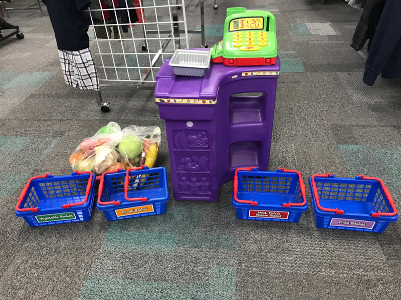 GROCERY STORE PLAY SET WITH ACCESSORIES