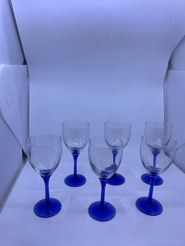 6 WINE GLASSES W/ BLUE STEMS.