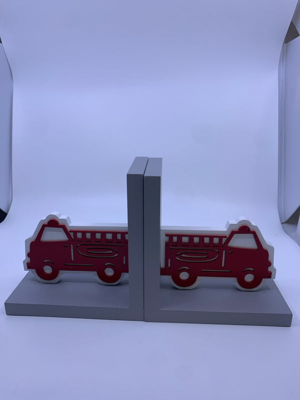 FIRE ENGINE BOOK ENDS.