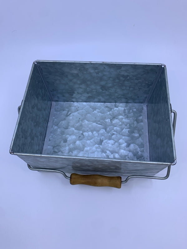 GALVANIZED SQUARE METAL BUCKET WITH WOOD HANDLE.