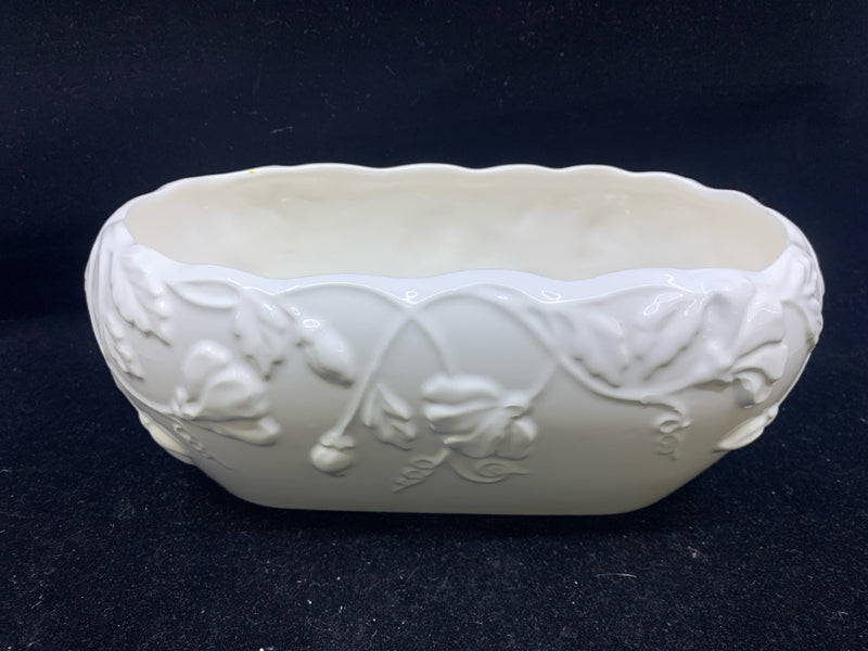 WHITE OVAL EMBOSSED FLOWERS PLANTER.
